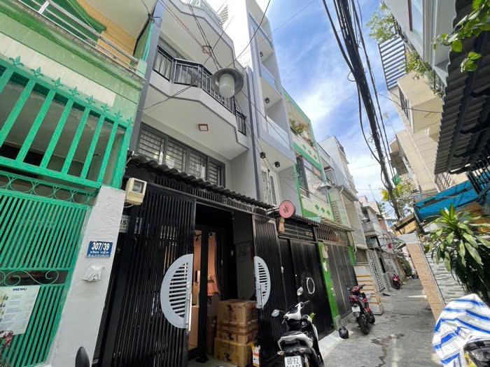 BÁN NHÀ ĐẸP 3 TẦNG Ở NGAY, TIỆN KINH DOANH ĐỈNH- GIA CHỦ THIỆN CHÍ- TRUNG TÂM QUẬN 10